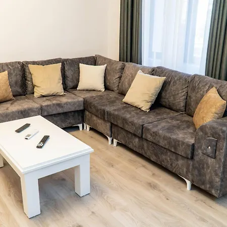 Signature 8 Apartment