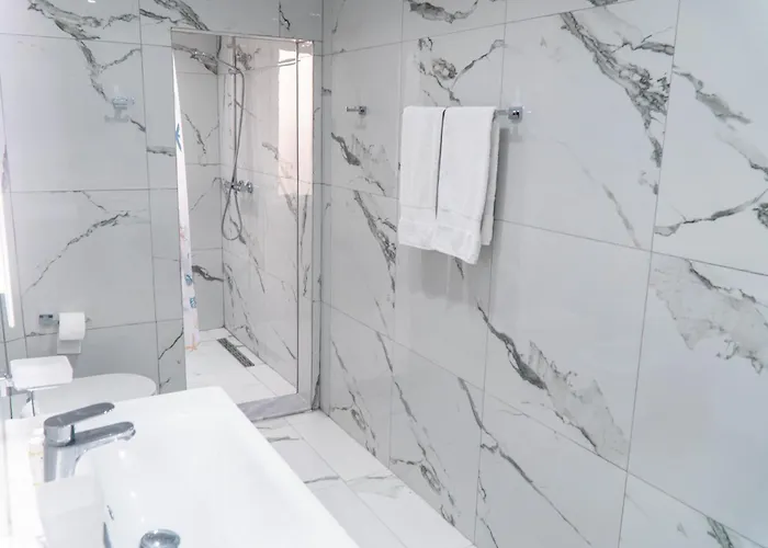 Signature 8 公寓 地拉那